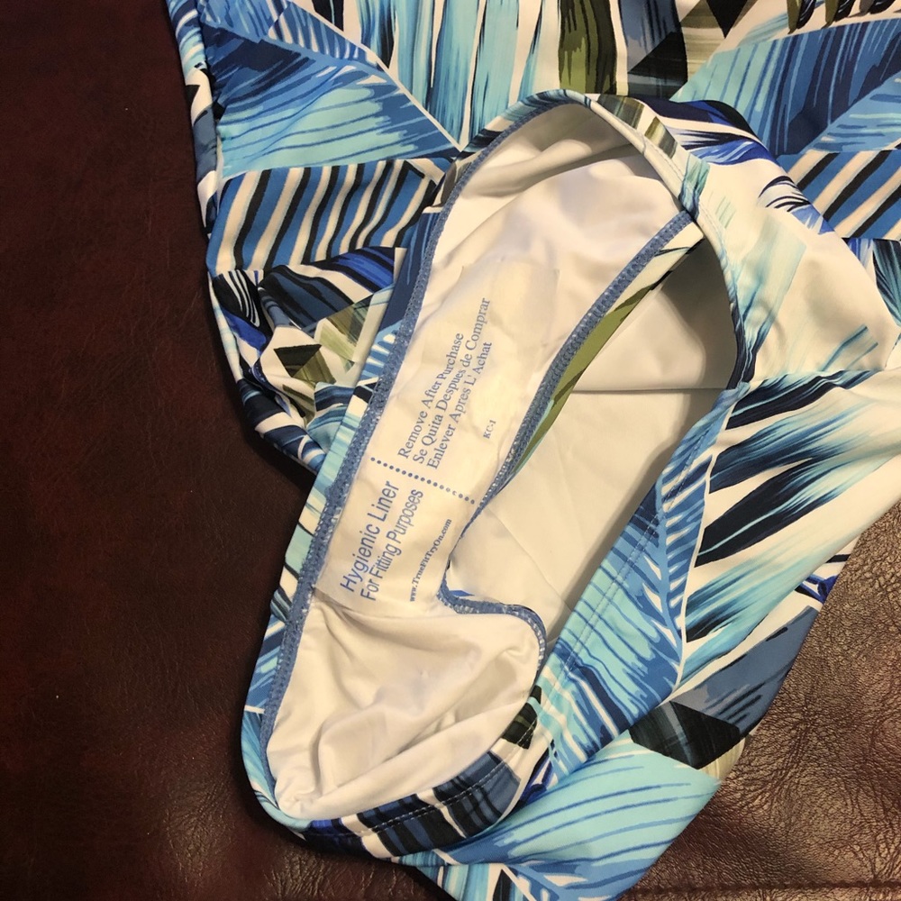 LaBlanca Swimsuit Size 6 NWT - Picture 16 of 16